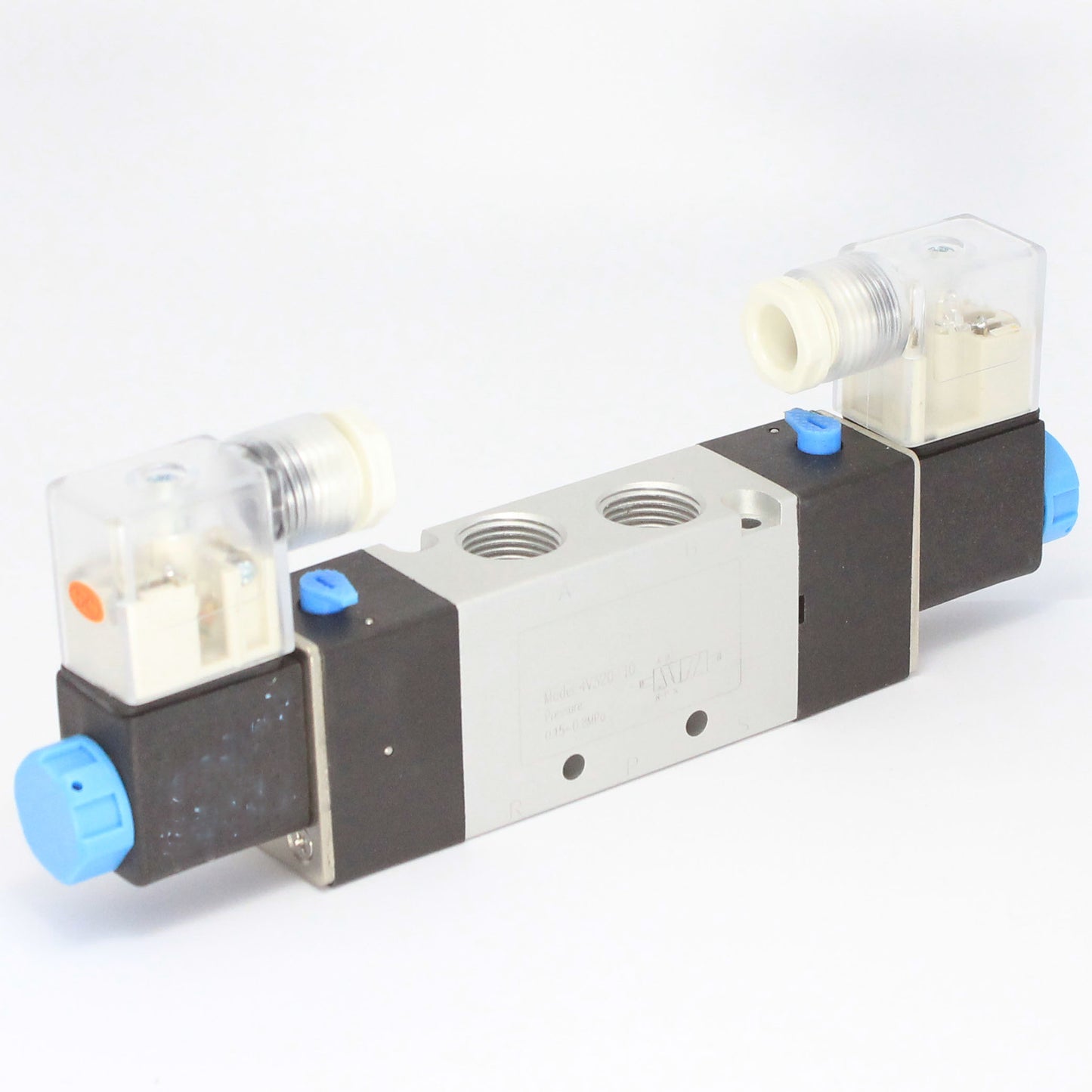 Vanne centrale fermée à 5 ports, 4 voies, 3 positions, 3/8" NPT (échappement 1/4"), connecteur DIN, double solénoïde, 24 V CA
