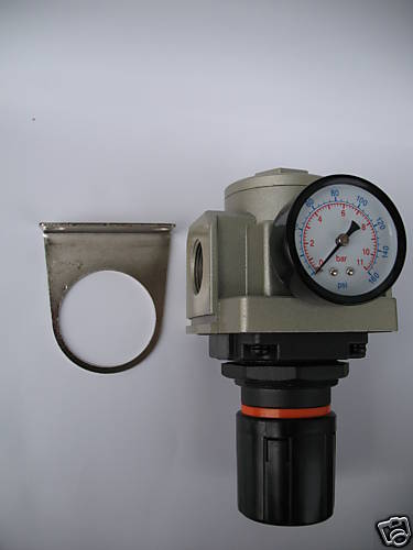 Air Regulator 3/4" NPT, 8000 L/min c/w Bracket & Gauge